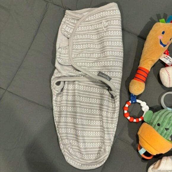 Baby Lot Five (5) Items - Picture 3 of 7